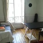 2/3 Pieces Au Pied De Montmartre !